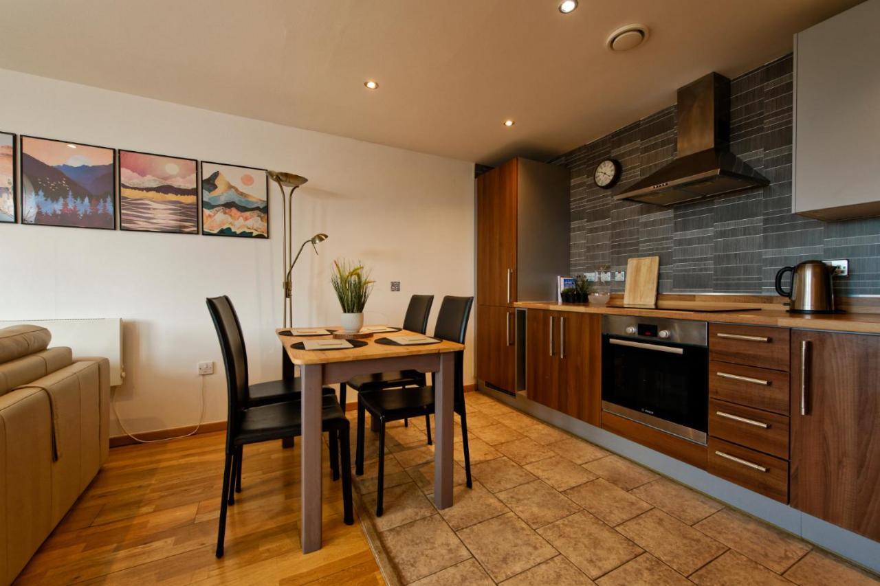 Sidemersey Livings- Convenient 1-Bedroom Flat With A View, Central ลิเวอร์พูล ภายนอก รูปภาพ