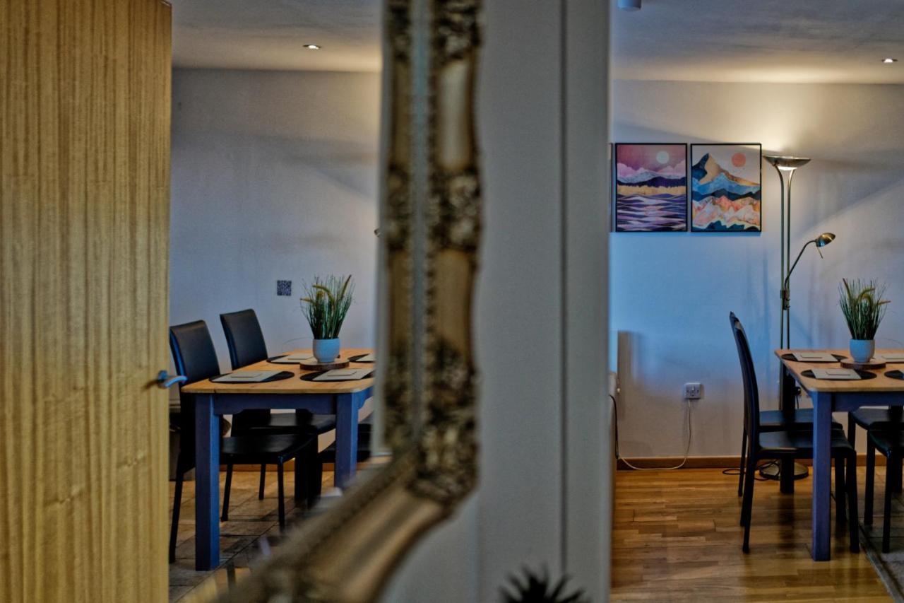 Sidemersey Livings- Convenient 1-Bedroom Flat With A View, Central ลิเวอร์พูล ภายนอก รูปภาพ