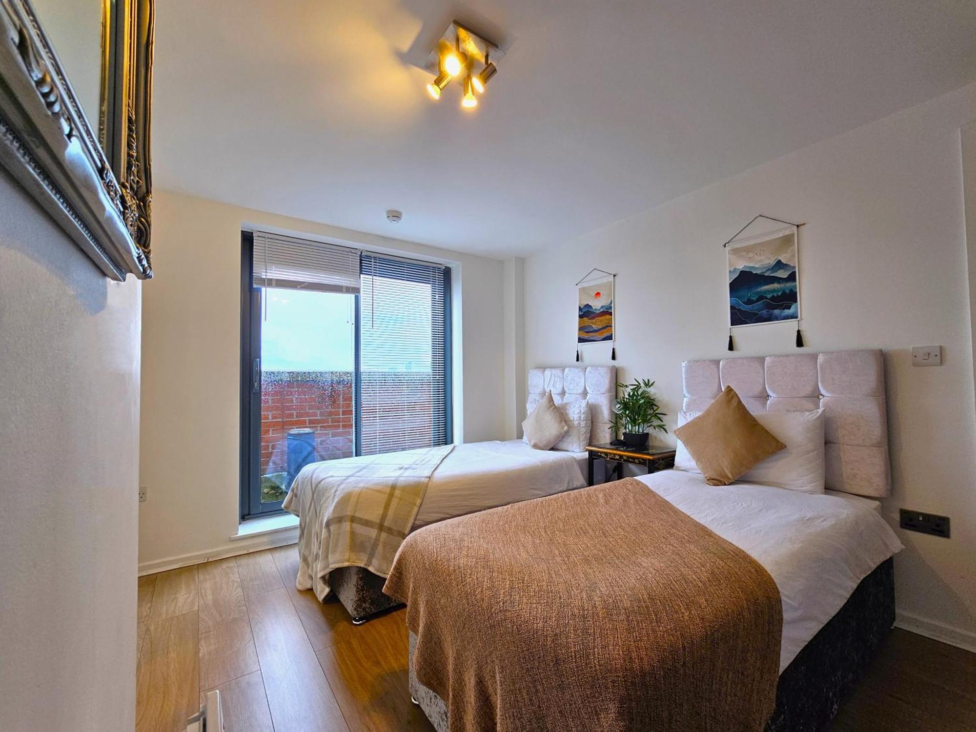Sidemersey Livings- Convenient 1-Bedroom Flat With A View, Central ลิเวอร์พูล ภายนอก รูปภาพ